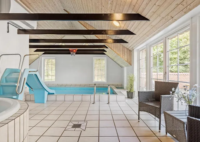 Cozy In With Sauna